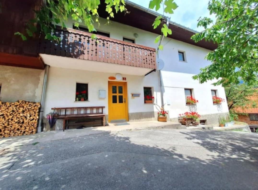 Pr' Hribar Apartment Zgornje Gorje Bagian luar foto